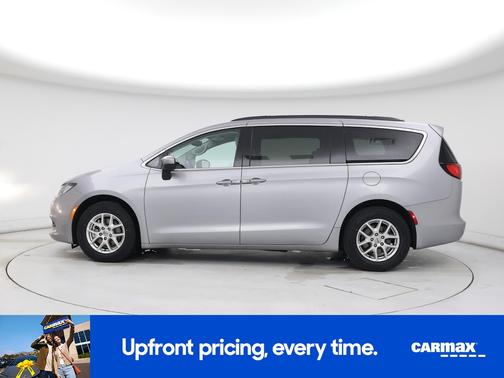 2021 Chrysler Voyager LXI