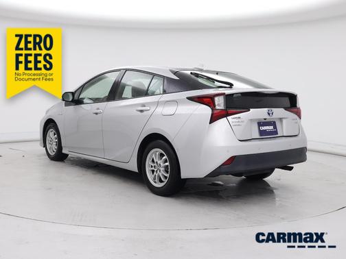 Gray 2019 Toyota Prius XLE