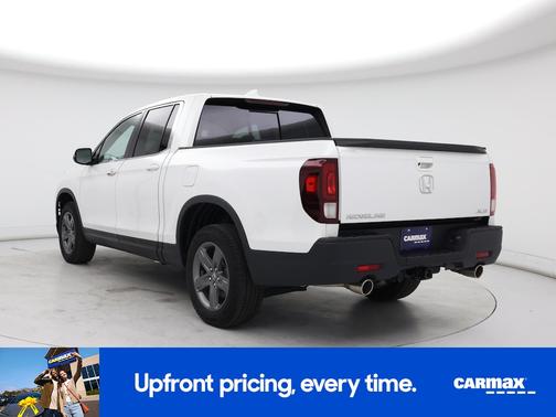 White 2023 Honda Ridgeline RTL