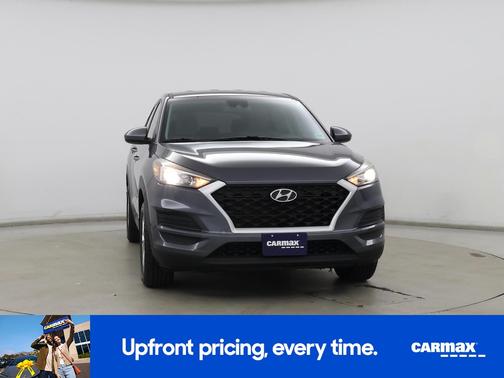 Gray 2019 Hyundai TUCSON SE