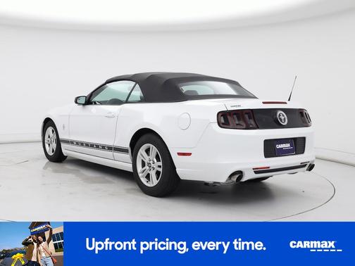 White 2014 Ford Mustang