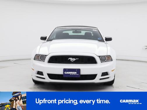 White 2014 Ford Mustang