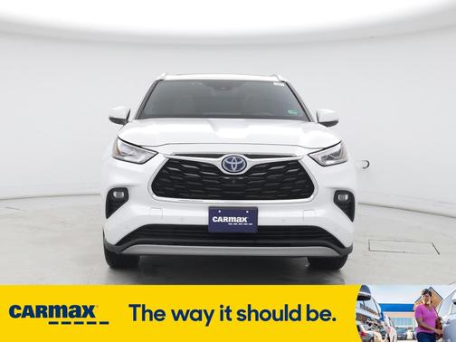 2022 Toyota Highlander Hybrid Platinum