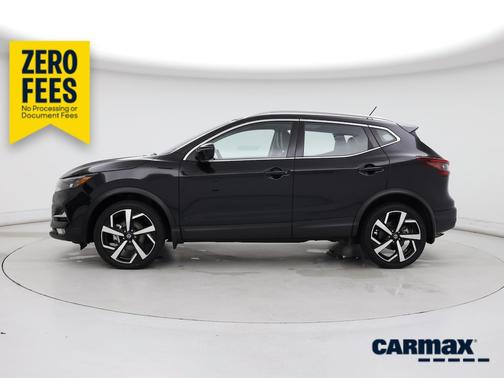 Black 2022 Nissan Rogue Sport SL