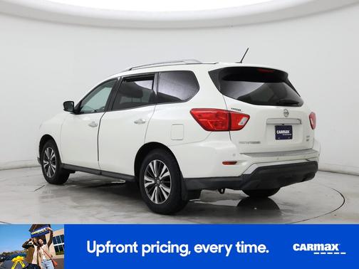 2017 Nissan Pathfinder SV