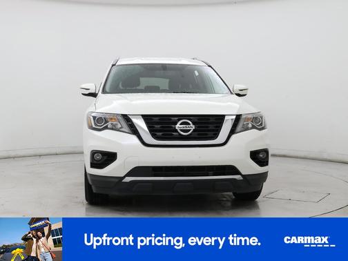 2017 Nissan Pathfinder SV