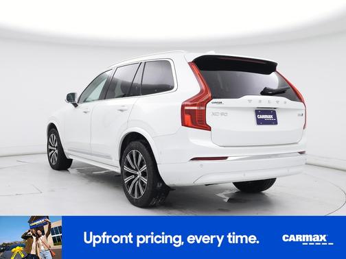 2023 Volvo XC90 B6 Plus