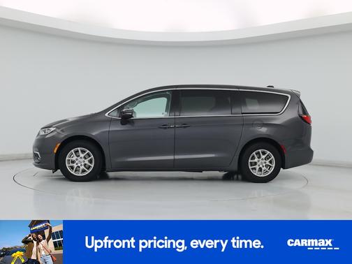 Gray 2023 Chrysler Pacifica Touring L