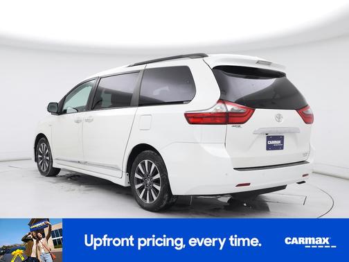 2020 Toyota Sienna XLE