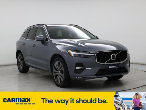 2022 Volvo XC60 B5 Momentum