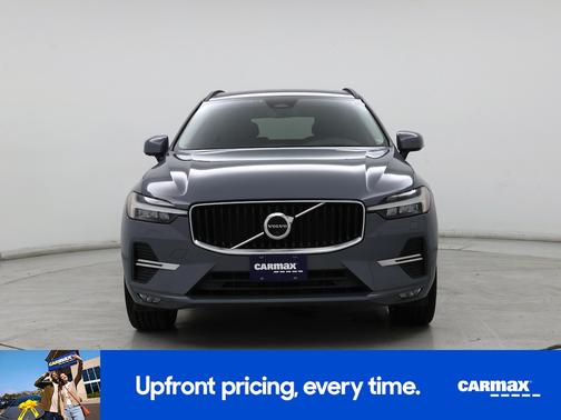 2022 Volvo XC60 B5 Momentum