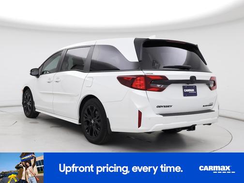 White 2025 Honda Odyssey Touring