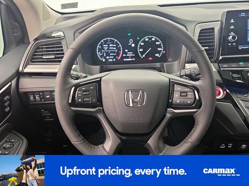 White 2025 Honda Odyssey Touring