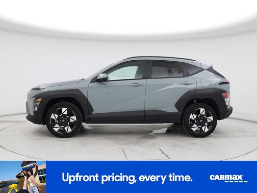 Black 2021 Nissan Maxima SV