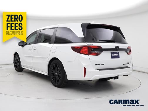 White 2025 Honda Odyssey Touring