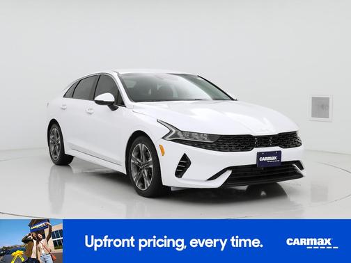 White 2022 Kia K5 LXS