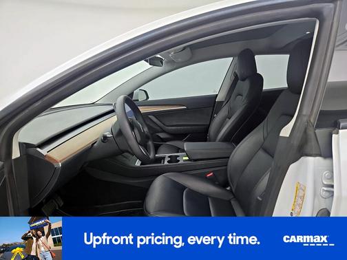 White 2023 Tesla Model 3