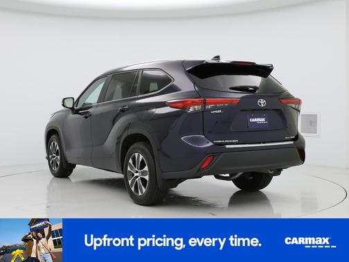 Blue 2023 Toyota Highlander XLE