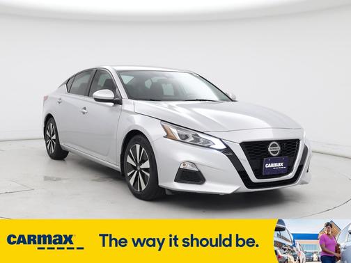 2022 Nissan Altima SV