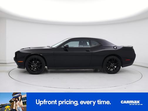 2017 Dodge Challenger SXT