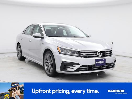 2019 Volkswagen Passat SE R-Line