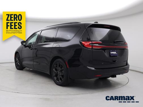 Black 2023 Chrysler Pacifica Limited