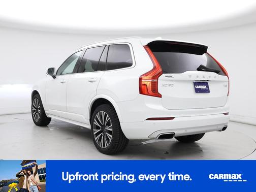 2021 Volvo XC90 T6 Momentum