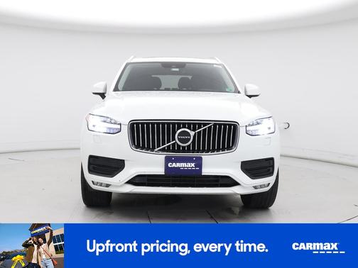 2021 Volvo XC90 T6 Momentum