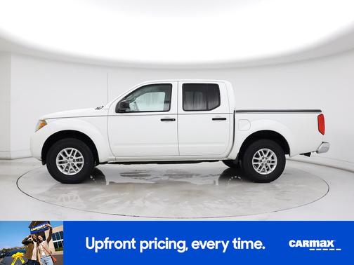 White 2015 Nissan Frontier SV