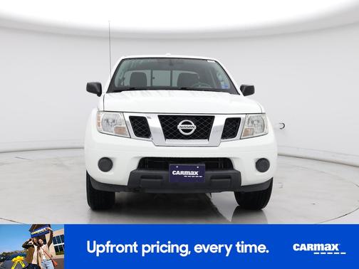 White 2015 Nissan Frontier SV