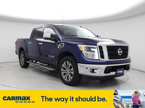 2017 Nissan Titan SL