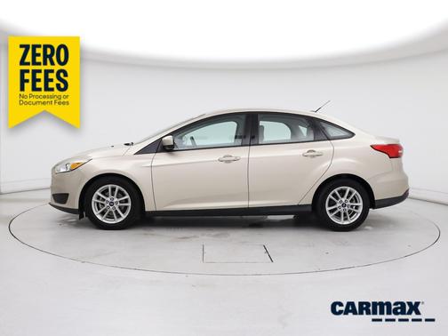 Tan 2018 Ford Focus SE