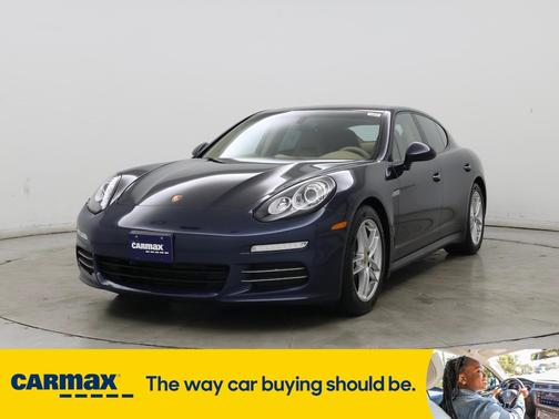 2015 Porsche Panamera 4
