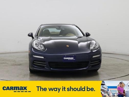 2015 Porsche Panamera 4
