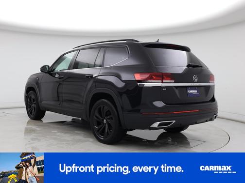 Black 2023 Volkswagen Atlas SE