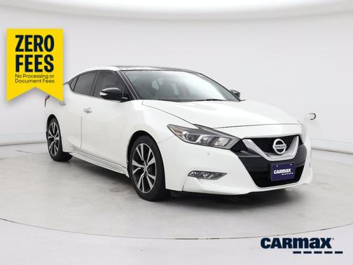White 2016 Nissan Maxima SL