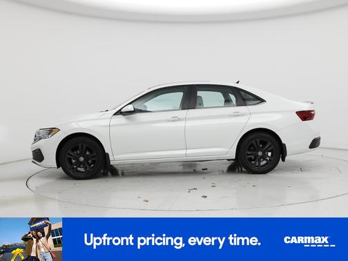White 2023 Volkswagen Jetta SE