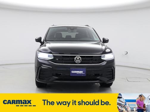 2023 Volkswagen Tiguan SE R-Line Black