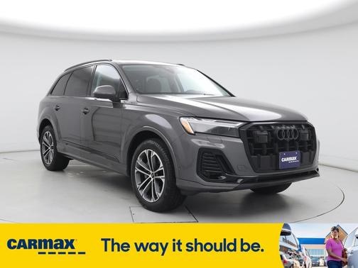 2025 Audi Q7 Premium Plus