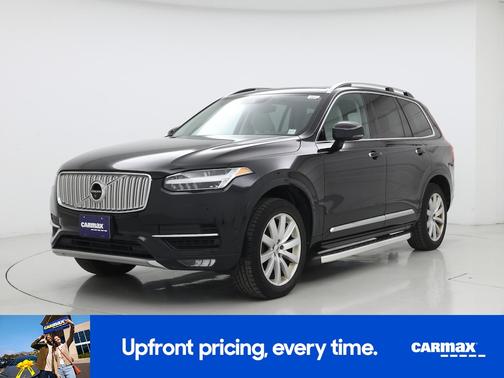 2017 Volvo XC90 T6 Momentum
