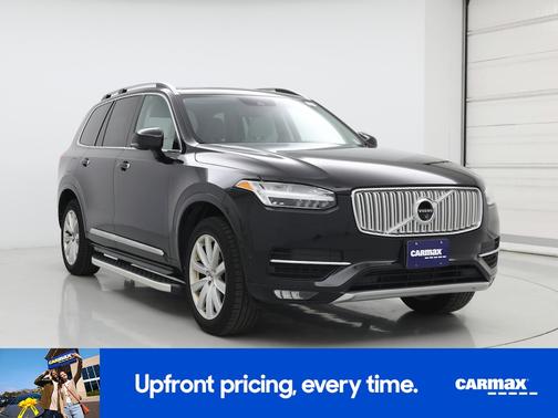 2017 Volvo XC90 T6 Momentum