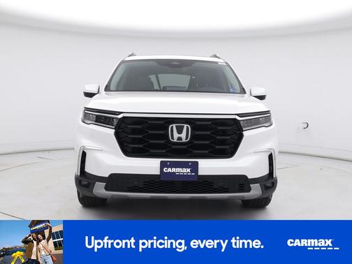 White 2025 Honda Pilot Touring