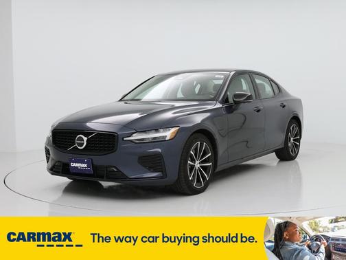 2023 Volvo S60 Recharge Plug-In Hybrid T8 Plus Dark Theme