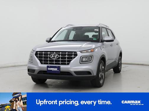2022 Hyundai VENUE SEL