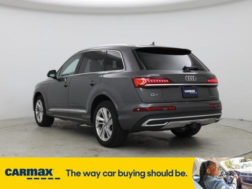 2023 Audi Q7 Premium Plus