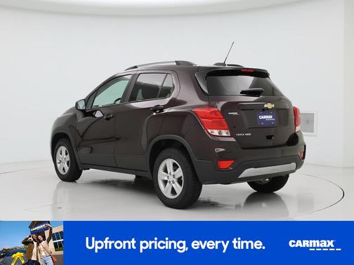Red 2022 Chevrolet Trax LT