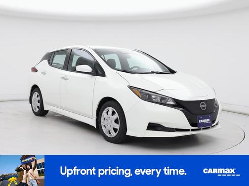 White 2023 Nissan Leaf S