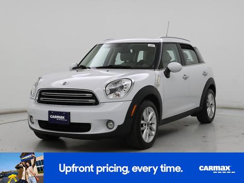 White 2016 MINI Countryman