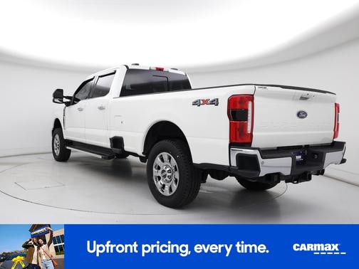 White 2023 Ford F-250 Lariat