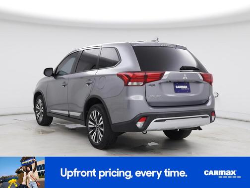 2020 Mitsubishi Outlander SE